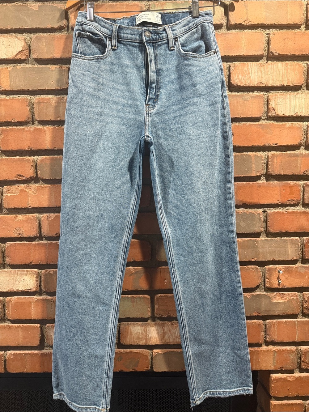 Abercrombie & Fitch 90s Straight Ultra Highrise Jeans
